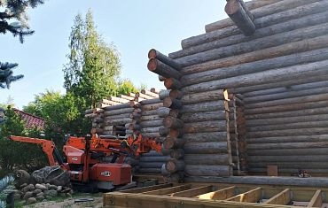 Строительство деревянного дома с помощью техники Арлифт