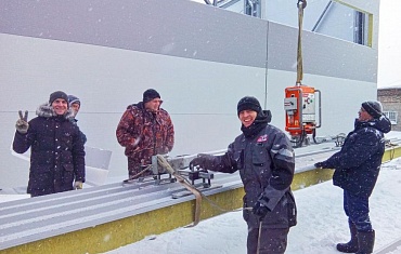 Монтаж сэндвич-панелей в любых погодных условиях